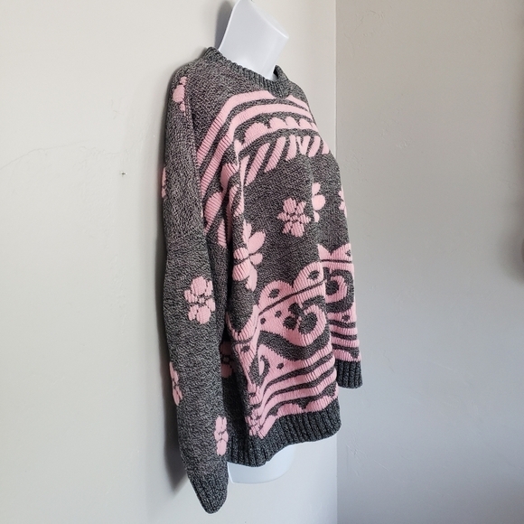 Custom Design Sweater Grey Pink Floral Swirls Vtg - Picture 5 of 7